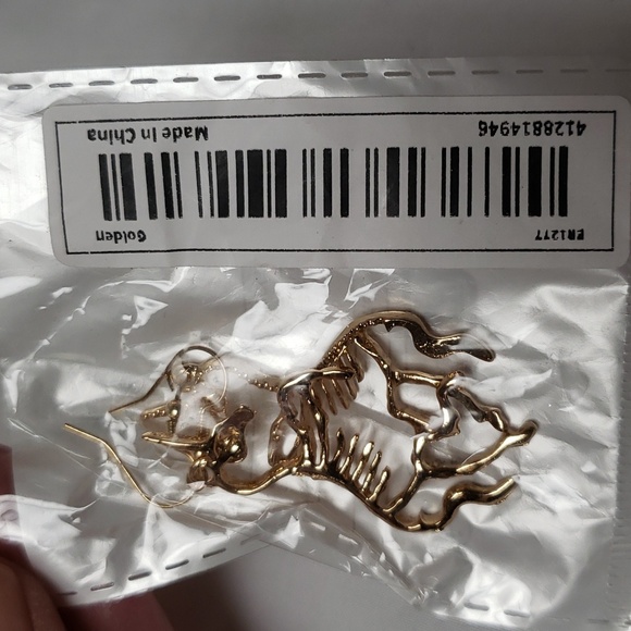 ⭐4/$20   Skeletal unicorn gold-tone pierced earrings - Picture 5 of 5